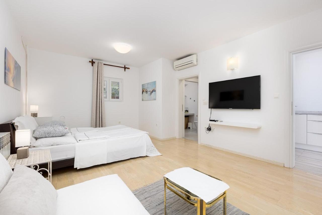 פונאנט Apartment Anton מראה חיצוני תמונה